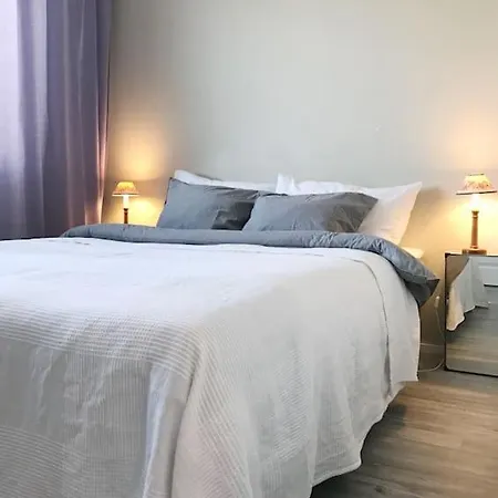 Aurora Home Kivistoe 1-Bedroom Apartment For Up To 8 Near Helsinki Vantaa Airport And Helsinki City Center Exterior photo